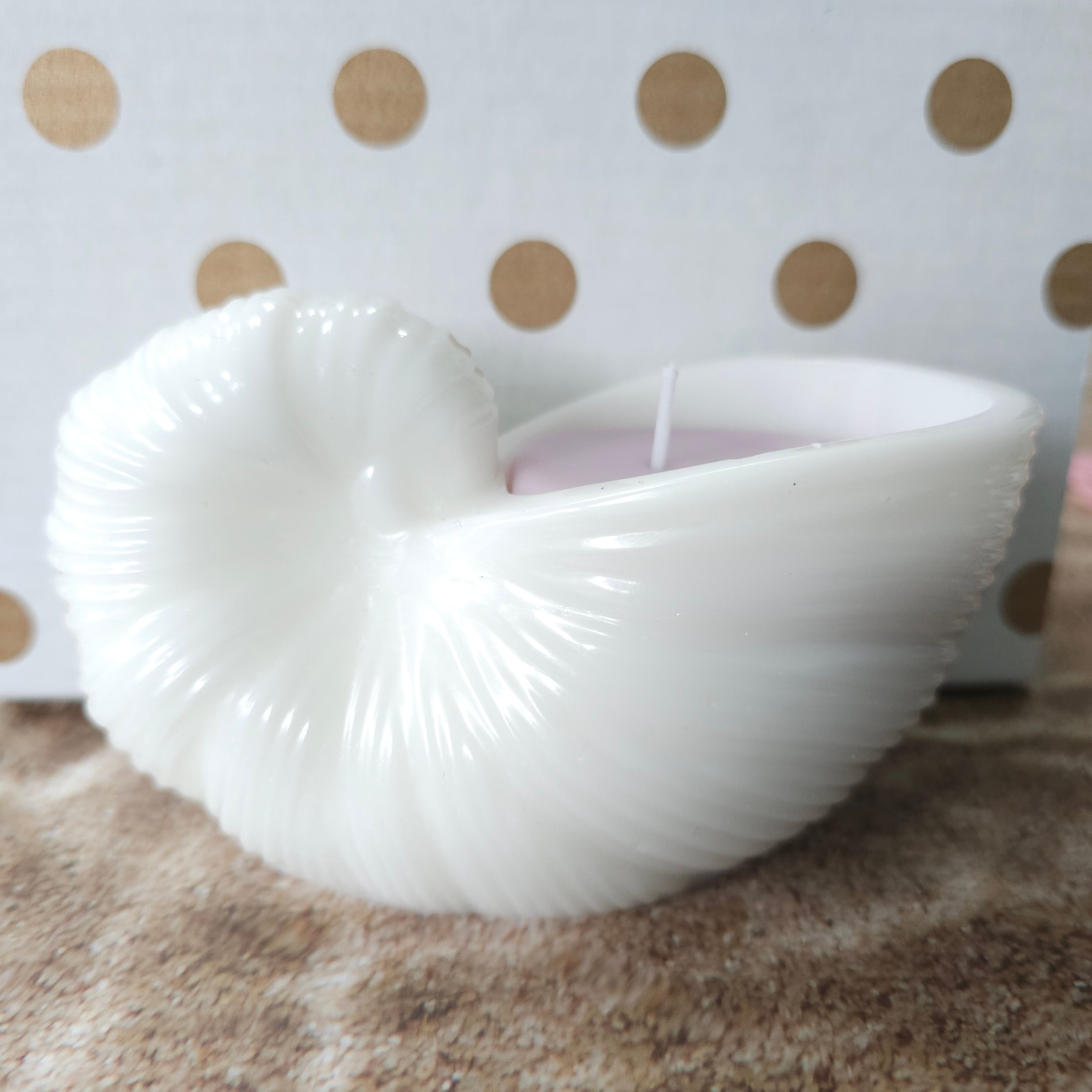 AromaGlow Candle - Large Conch - DeStress